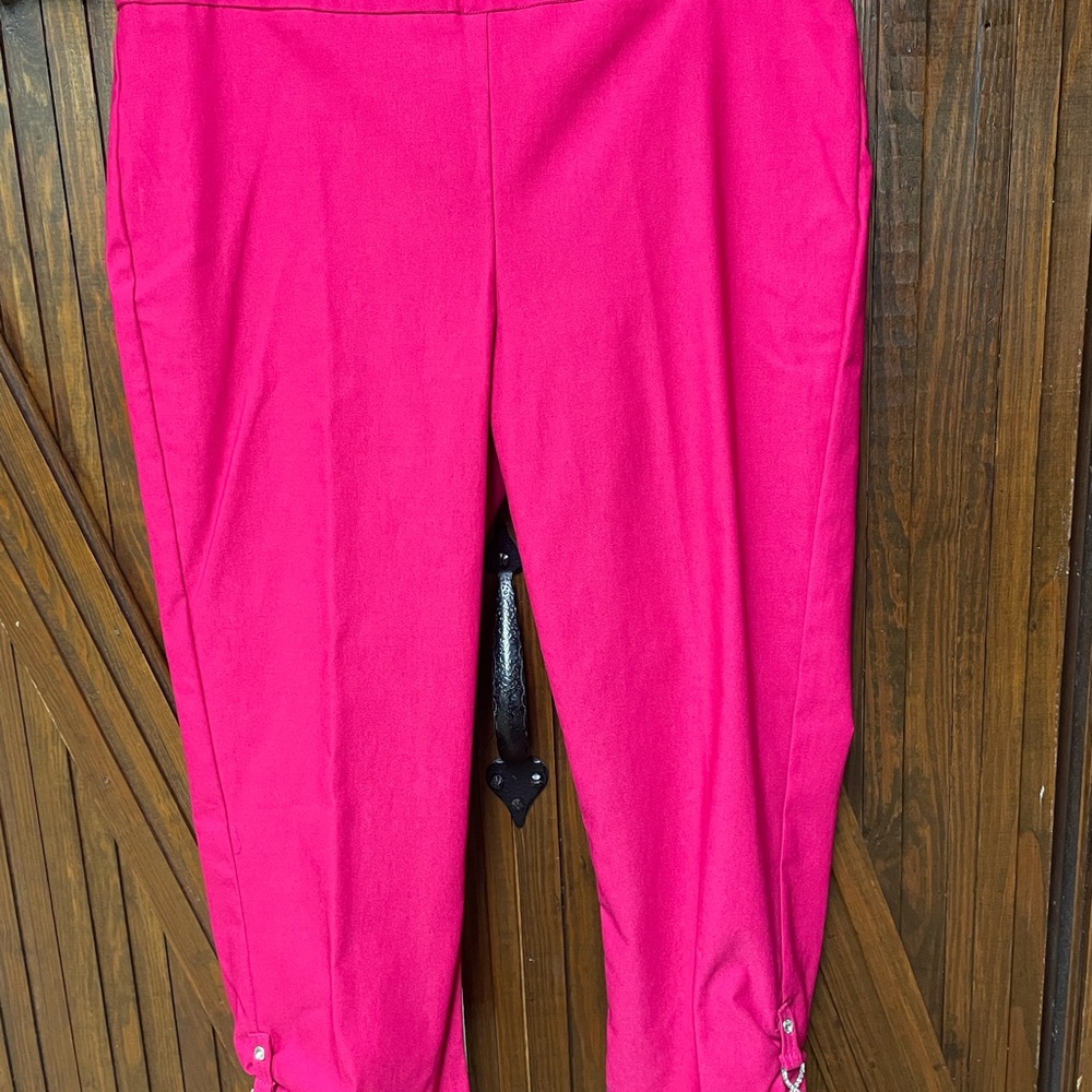 Hot pink crop pant